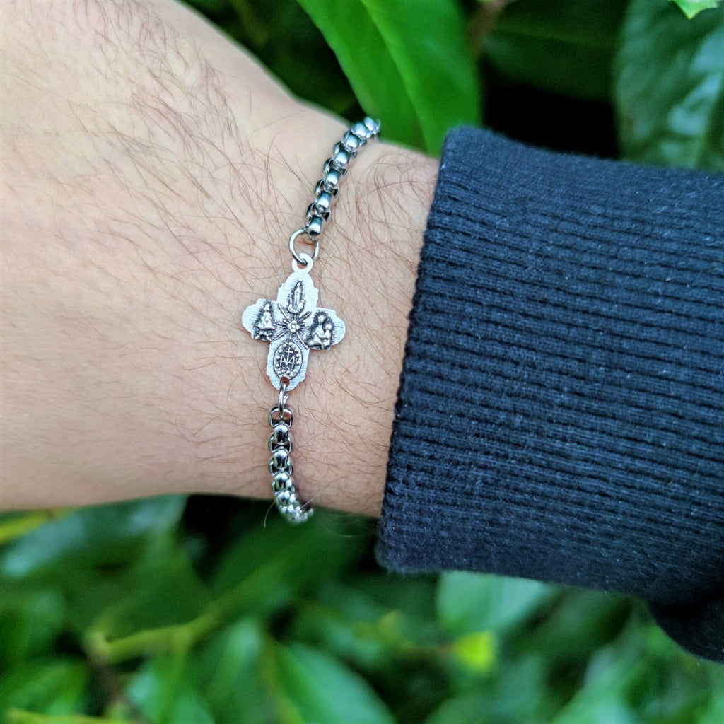 Christian Faith Inspired Green Cross Charm Bracelet Silver Chain,  Anti-Allergic Jewelry